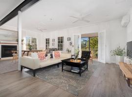 Myrtle Tree Lodge Flowers - heart of the village, Hotel in Kangaroo Valley