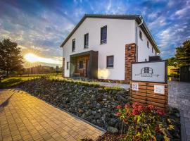 Hotel Photo: FeWo Zur Wasserburg