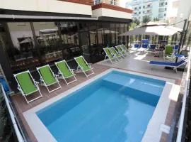 Alvin Comfort Hotel
