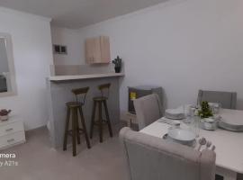 A picture of the hotel: LINDO APARTAMENTO CERCA AL CC ALAMEDAS