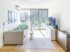 Zdjęcie hotelu: Brand New! Luxurious Sky Ala Moana 2 Bed 2 Bath