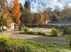 Seven Circles Lodge&Retreat