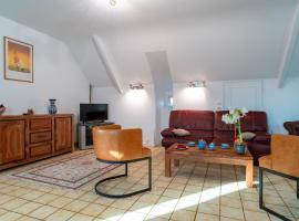 Hotel Photo: Jacinthe - Appt dans une villa néo-bretonne