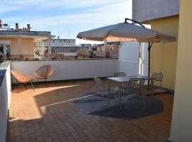 Hotel fotoğraf: Attic with terrace on Conca d'oro