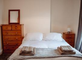 Fotos de Hotel: Rustic Cottage in Heart of Town