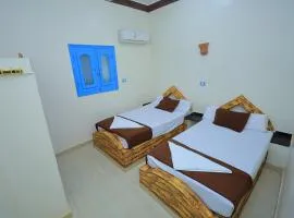 Nubian Popeye - Roof top - Nile View