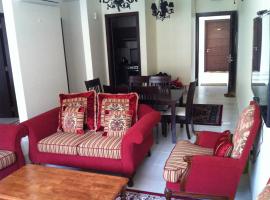 A picture of the hotel: Zahrat Al Khareef Apartment