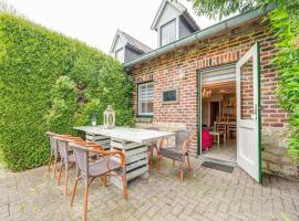 酒店照片: Holiday Homes in Ubachsberg with a Picturesque Garden