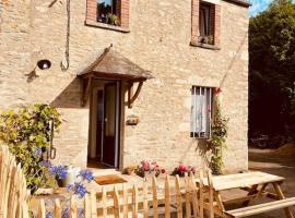 A picture of the hotel: Jolie maison à la campagne « Chez Germaine »