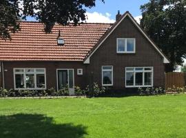 A picture of the hotel: Relaxing Holiday Home in Hellendoorn with Garden