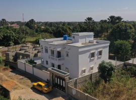 Jobz Luxury Rental - White Villa, hotel di Brufut