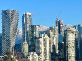 Hotel Photo: Charming Heritage Home with Mountain and City Views