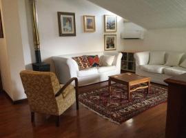 A picture of the hotel: Appartamento in Villa Graziella-Napoleone - Cosy stay