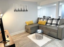 호텔 사진: Cozy & Comfortable basement apartment