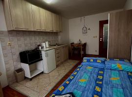 Hotel Photo: 4D Apartman 2