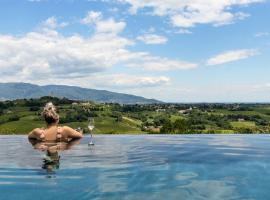 Villa del Poggio Prosecco Bike Hotel, hotel in San Pietro di Feletto