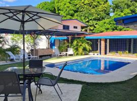 Hostal Villa Mayte Coronado, ξενοδοχείο σε Las Lajas