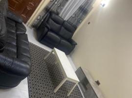 Hotel Photo: Two bedroom apartment Paradise estate Apt