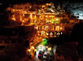 Hotel fotografie: Cappadocia Nar Cave House & Hot Swimming Pool