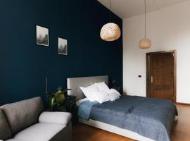 Hotel Photo: Central Blue Charm