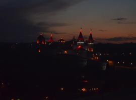 Джерело、カームヤネツィ・ポジーリシクィイのホテル