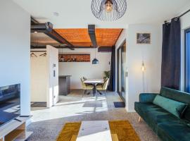 A picture of the hotel: La Camuche de Marcel Michiels, appartement de 70 m2 avec patio