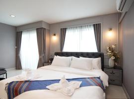 Latkrabangbishome Near Suvarnabhumi Airport ลาดกระบังบิซโฮม, hotel v Lat Krabangu