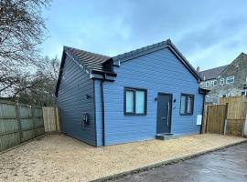 Hotel Photo: New Build Cosy Bungalow near Bath and Bristol