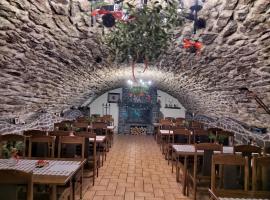 Hotel foto: Pivnica a Penzion pri studni