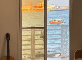 รูปภาพของโรงแรม: Muttrah Souq and Sea View