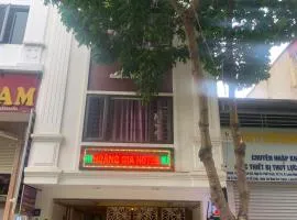 Hoàng Gia Long Biên Hotel