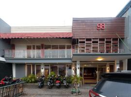 酒店照片: RedDoorz At Kutisari Surabaya