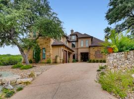 호텔 사진: * Luxury 4500 sf home* Pool Spa * near Lake Austin