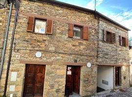 A picture of the hotel: Alojamento Local - Casa Zé Santos - Aldeias do Xisto - Sobral de São Miguel - Covilhã