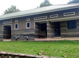 Gambaran Hotel: Rwenzori Base camp tour Holiday Inn