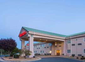 Ramada by Wyndham Strasburg - Shenandoah Valley, hotel in Strasburg