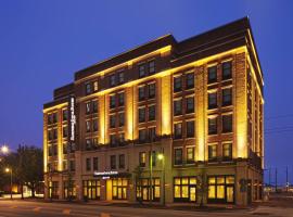 Hotel fotografie: Fairfield Inn & Suites by Marriott Savannah Downtown/Historic District