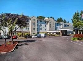 Country Inn & Suites by Radisson, Portland International Airport, OR