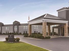 Hotel foto: Country Inn & Suites by Radisson, Dunn, NC