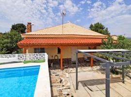 Hotel foto: Charming Villa in Lliria w/ Private Pool & Garden