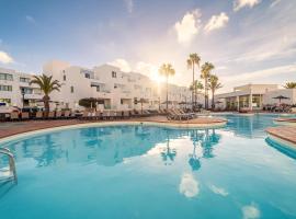 A picture of the hotel: Apartamentos Galeon Playa