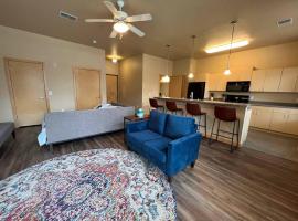 Хотел снимка: Cannery Square Short Term Rentals -102