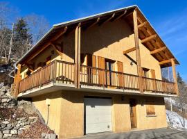 Zdjęcie hotelu: Pretty triplex with garden and view