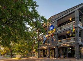 A picture of the hotel: N1 Hotel & Campsite Victoria Falls