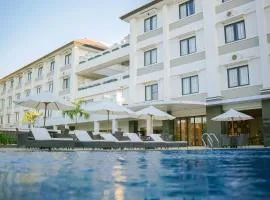 Sahid T-More Hotel, hotel in Kupang