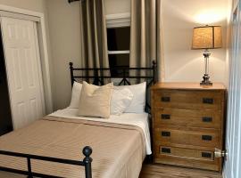Hotel Photo: Charming and Convenient 2br 1ba apt - fully furnished and equipped - fast Internet