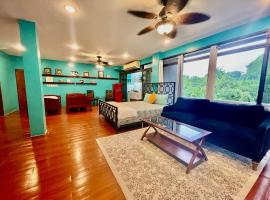 Ngermid Oasis-XL Studio With Kitchen & Scenic Views, hotell sihtkohas Koror