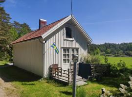 Хотел снимка: 19th-century cottage on the Swedish West Coast