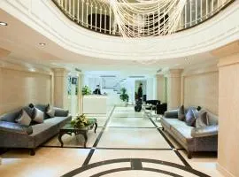 Victor Gallery Hotel & Restaurant In Hanoi city, hotel in Hanoi