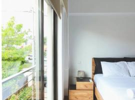 酒店照片: Cozy & Minimal Apartment Near Airport Peania